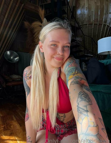 olimooooo pornographic star galleries