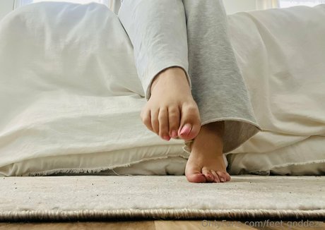 feet goddezz porn actress images