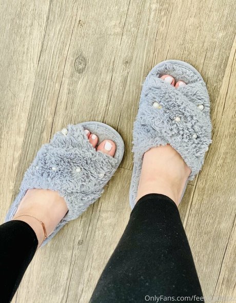 feet goddezz naked actress galleries