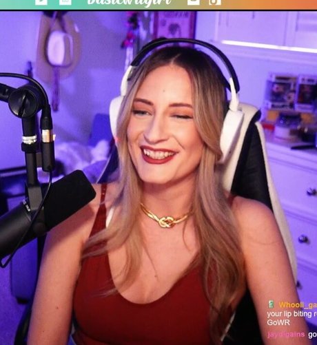 BasicWitGirl xxx model picture