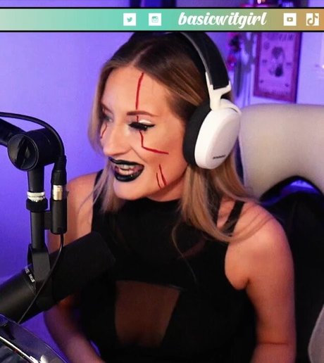 BasicWitGirl Photo Gallery
