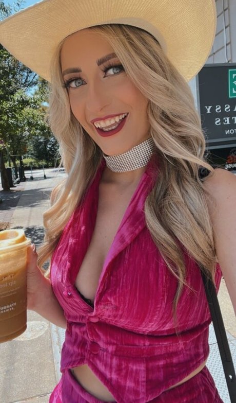 BasicWitGirl pornstar adult gallery