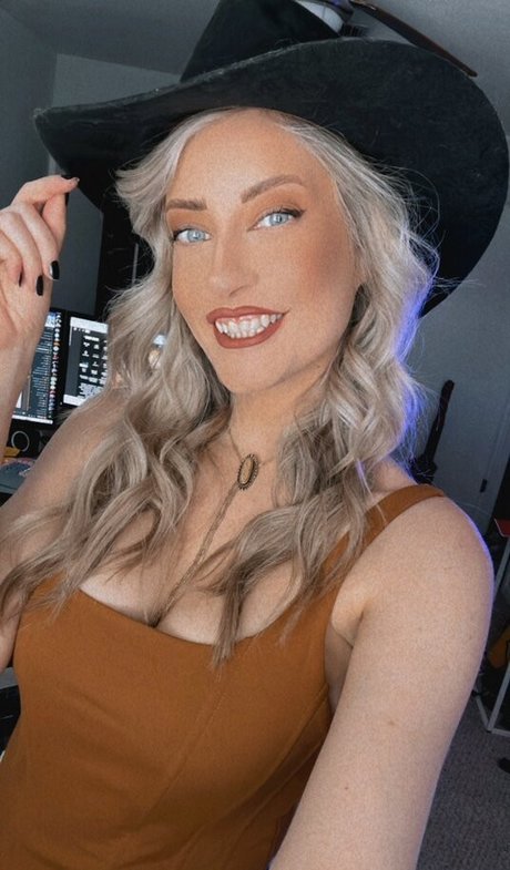 BasicWitGirl pornstar nice archive