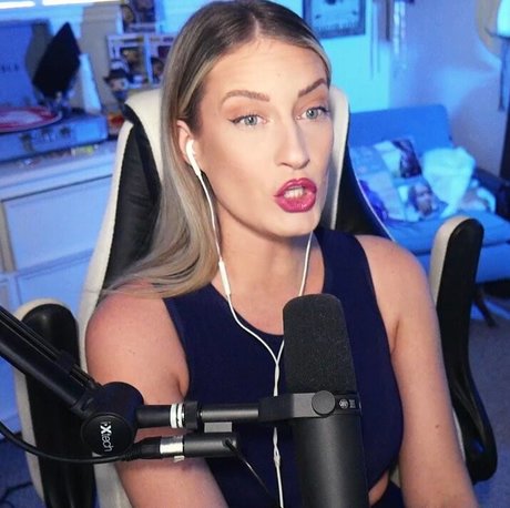 BasicWitGirl star nudes img