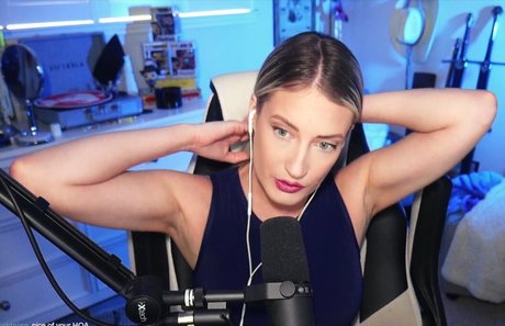 BasicWitGirl beautiful star image