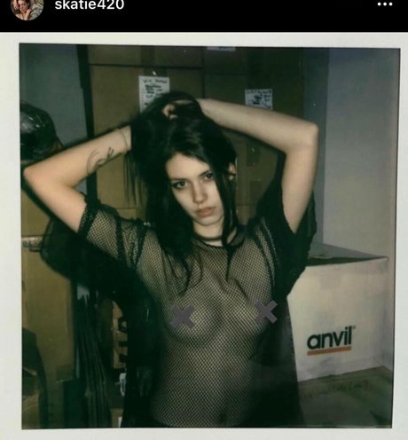 Skatie420 pornstar pretty pictures