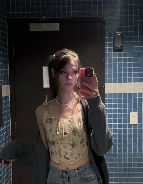 Skatie420 star nude img