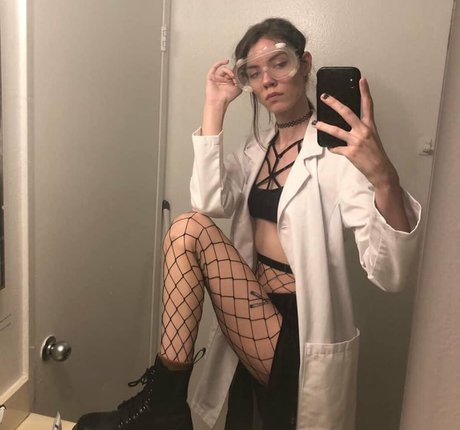 thick trans onlyfans nude photos