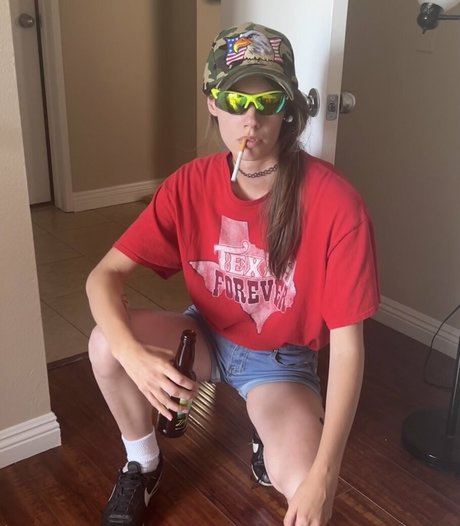 Skatie420 porn star pics