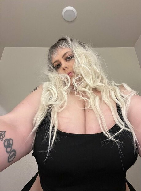 iwantannietyler star pornographic galleries