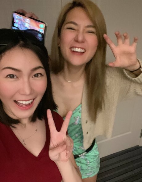 beccatilts model perfect image