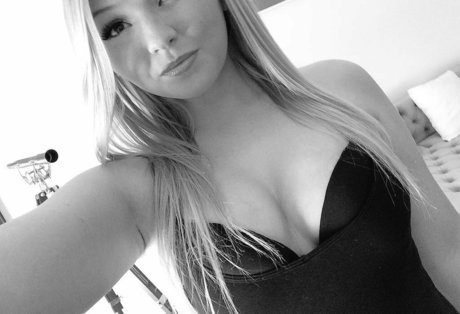 petite girls onlyfans porn photo