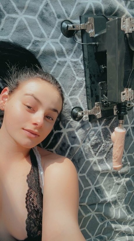 pregnant threesome onlyfans porno galleries