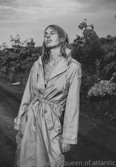 queen of atlantic top star pictures