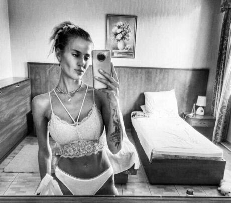 queen of atlantic pornstar exclusive pictures