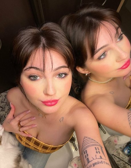 iloveyou nude model pictures