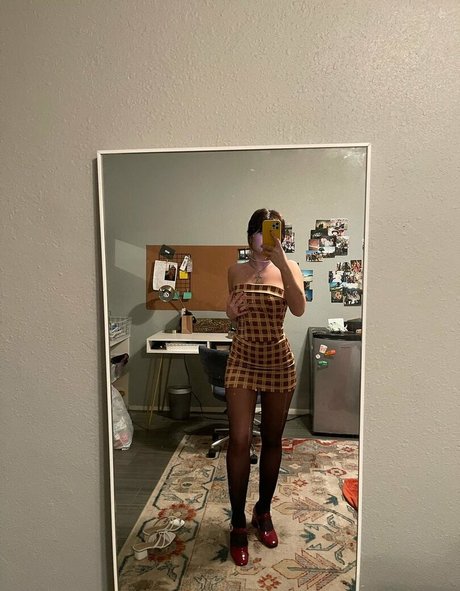 mirror selfie onlyfans sex images