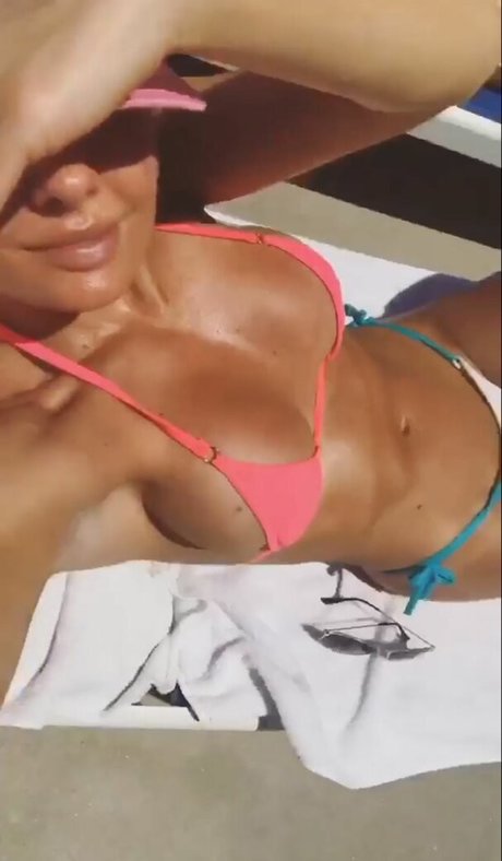 Brooke Evers pornstar nude galleries