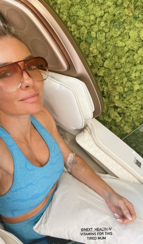 Brooke Evers exclusive star images