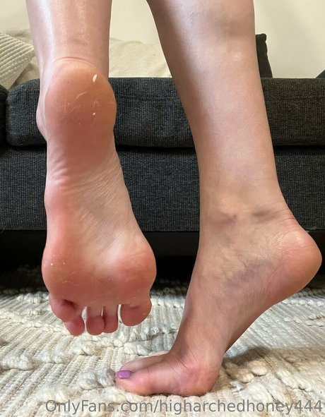 higharchedhoney444 star hot photos