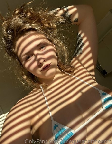 miss emily022 free nude actress images