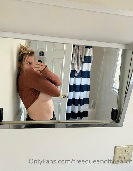 miss emily022 free nudes model photo