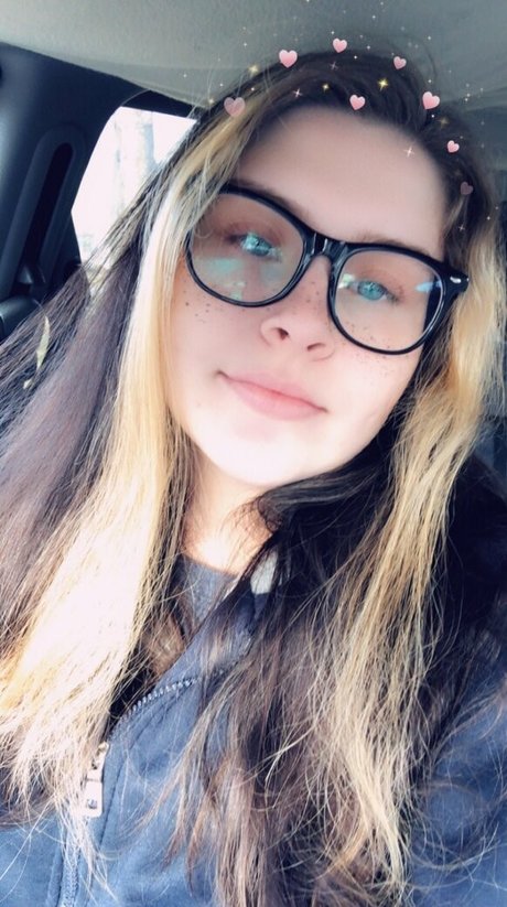 nessajade star high quality photo