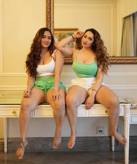 Aditi Mistry star photos