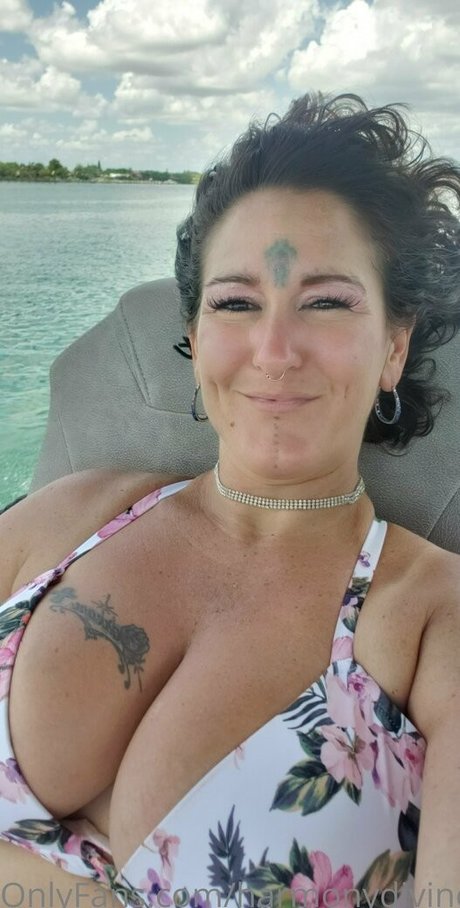 sexual essence model nude picture