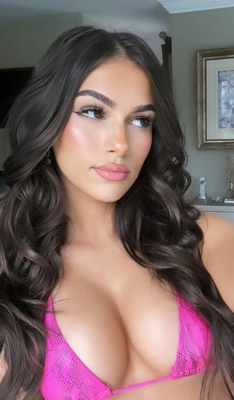 Julia Merekoulias star high quality picture