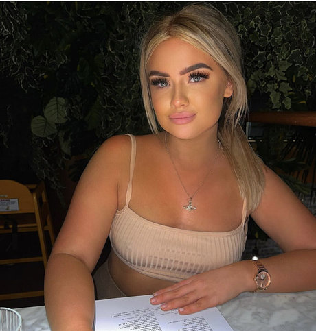 Emily Marlor free pornstar photo