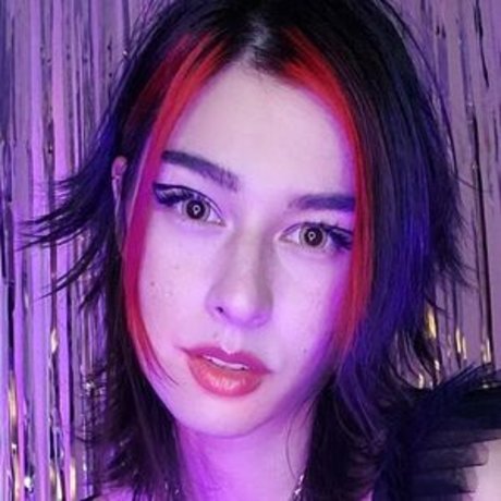 lilbathory top model img