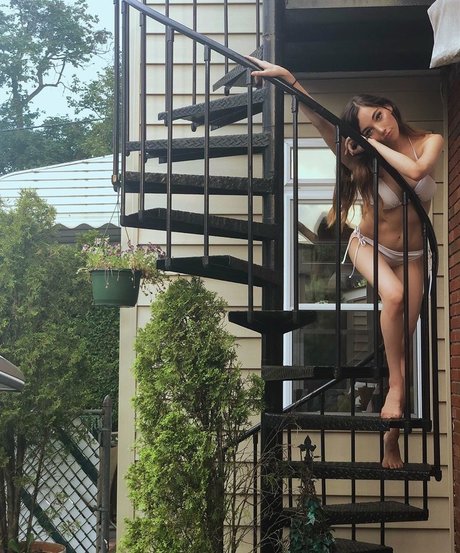 moonstreuxx art model galleries