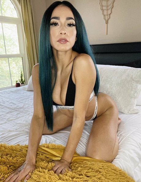 ebony smoking onlyfans exclusive archive