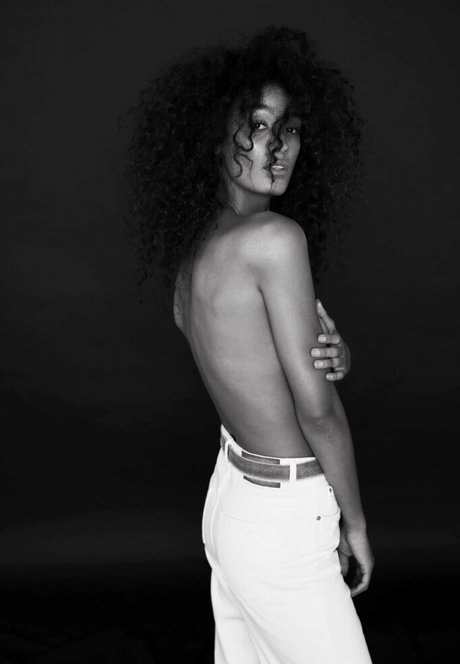 Eden Saban hot model photo