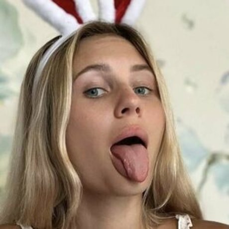 supersofi xxx actress photo