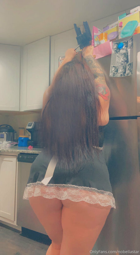 nobellastar naked pornstar img