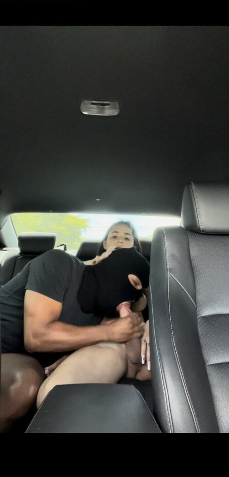 White Chinaa star adult picture