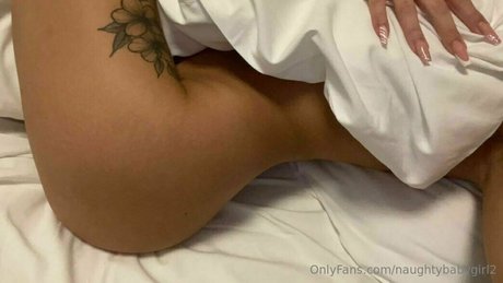 naughtybabygirl2 sexy model img
