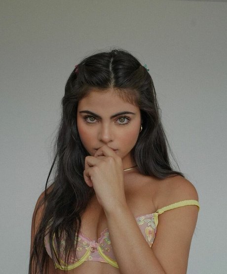 blonde babe onlyfans exclusive photo