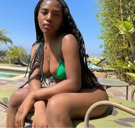 pretty pussy onlyfans free xxx picture