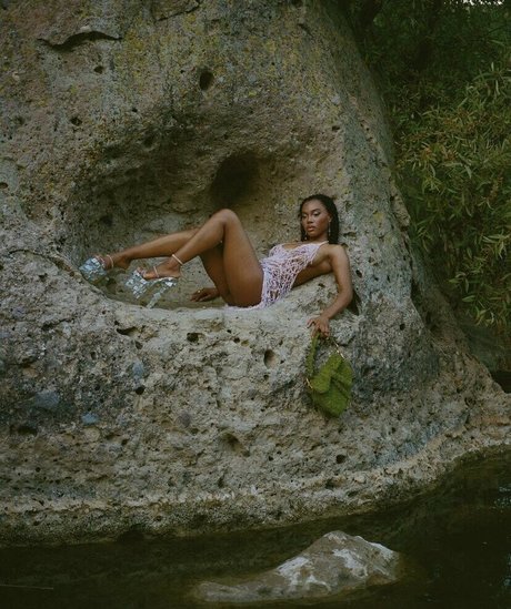 Quenlin Blackwell nice star image