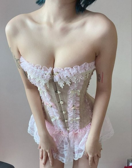 asian blonde onlyfans free naked images