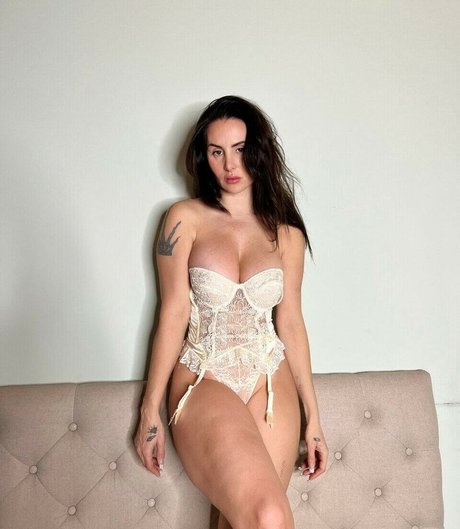 La Mala Rodriguez model top picture