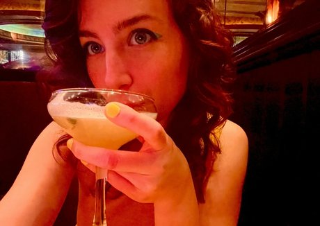 foxiwebb pretty pornstar pic