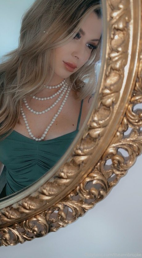 elitaopsfree star sexy photo