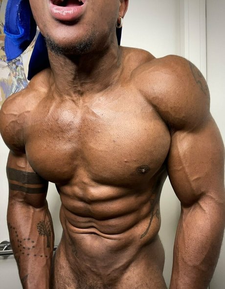 prettyskinboi nudes star archive