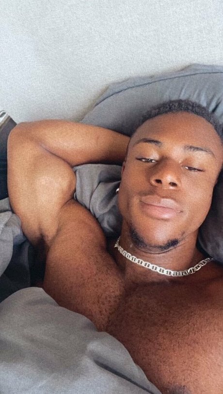 prettyskinboi star nudes pics