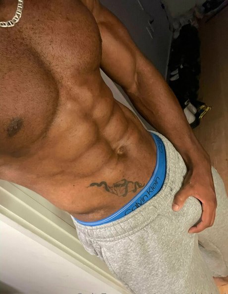 prettyskinboi model free img