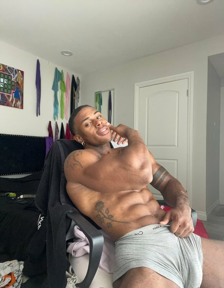 prettyskinboi beautiful pornstar galleries